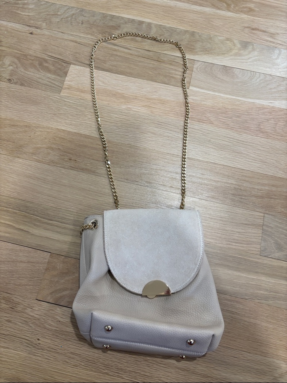 Beige Chain Strap Crossbody Bag